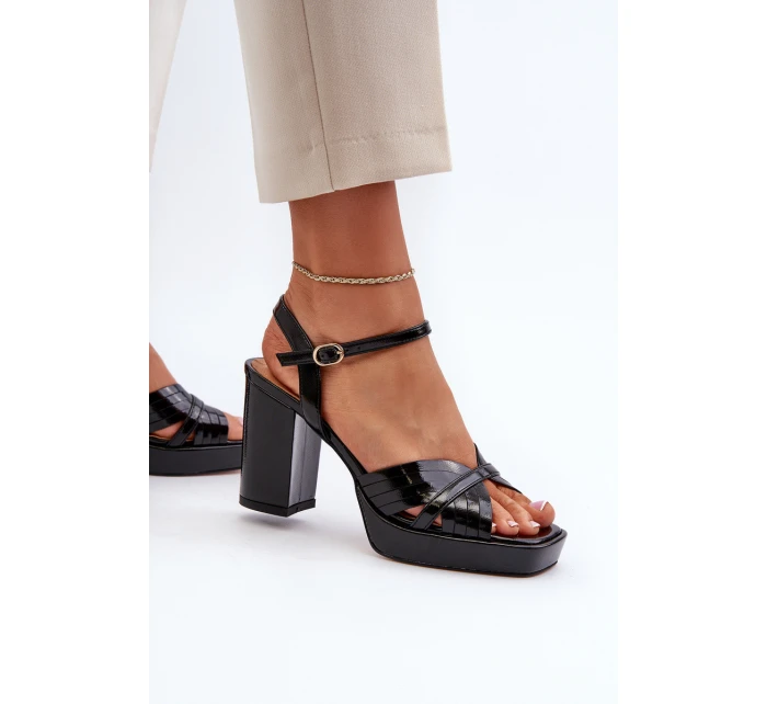 Lakované černé dámské sandály na podpatku D&A model 21656047 - S.Barski