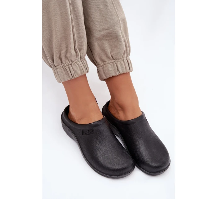 Dámské pěnové pantofle – černé Parissa