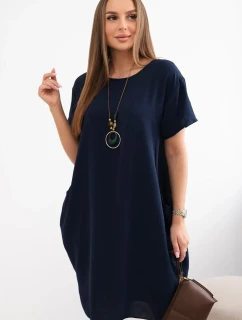 Šaty s kapsami a přívěskem námořnická modř