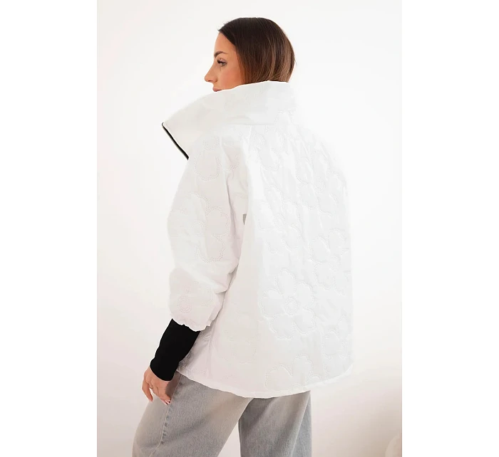 Dámská jarní prošívaná bunda s ozdobným model 22040174 a zipem bílá - K-Fashion