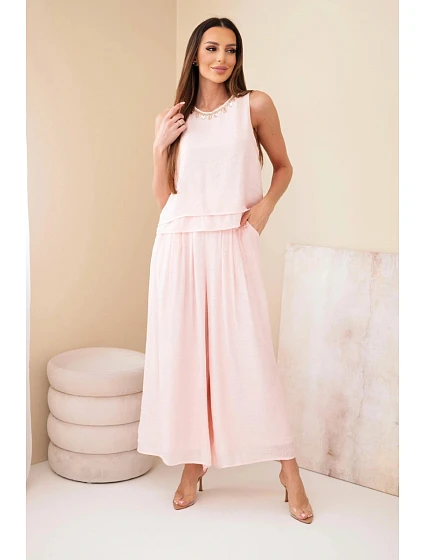 Dámský komplet z viskózy s tílkem bez rukávů a širokými kalhotami s ozdobným zakončením pudrově růžová