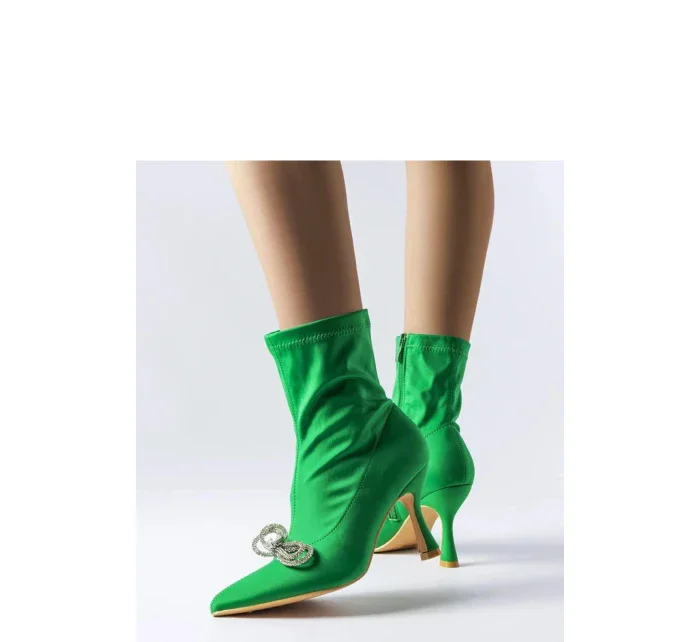 Boty na podpatku model 205875 Solea Boty na podpatku model 205875 Solea