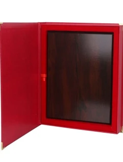 model 21363454 pouzdro červené