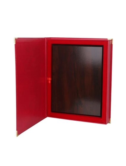 model 21363454 pouzdro červené