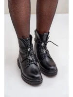 Zateplené Kotníkové Boty S Ozdobnými Špendlíky Na Šněrování Černé Irivina Zateplené Kotníkové Boty S Ozdobnými Špendlíky Na Šněrování Černé Irivina