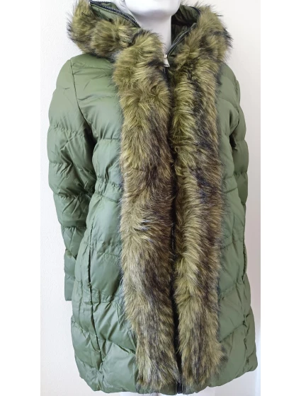 Dámská zimní bunda s kožešinou W749 zelená - Goodlooking Dámská zimní bunda s kožešinou W749 zelená - Goodlooking