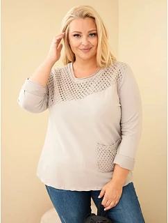 Dámská bavlněná mikina Plus Size s model 22363462 vsadkou a kapsou fango zelená - K-Fashion