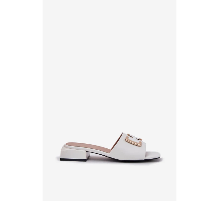 Elegantní Dámské Pantofle Na Se Zlatým Detalem  Bílé model 21697740 - VINCEZA