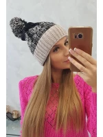 Dámská čepice s bambulí Abigail K326 black+beige Dámská čepice s bambulí Abigail K326 black+beige