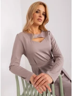 Sukienka LK SK model 19069217 ciemny bezowy - FPrice Sukienka LK SK model 19069217 ciemny bezowy - FPrice