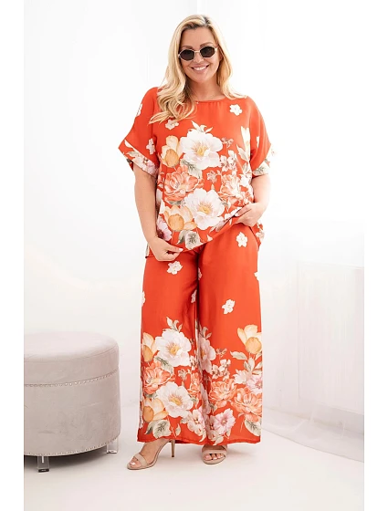 Dámský set Plus Size s halenkou a kalhotami s širokými nohavicemi s květinovým vzorem model 22159103 - K-Fashion