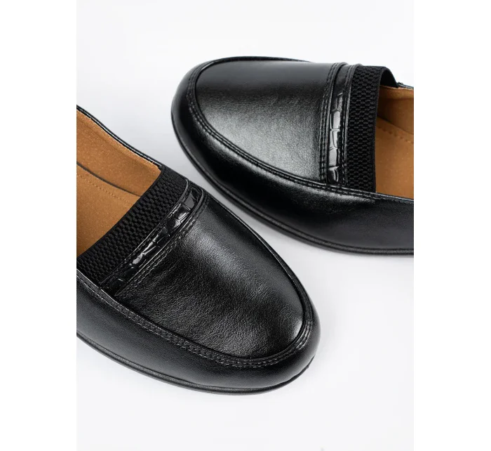 Trendy dámské  polobotky černé na klínku