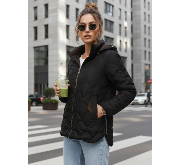 Kurtka przejściowa damska pikowana z kapturem czarna model 22025129 - FashionStreet