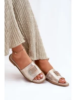 Dámské Sandály Na Plochém Podpatku S Ozdobou model 21696786 Zlaté - S.Barski Dámské Sandály Na Plochém Podpatku S Ozdobou model 21696786 Zlaté - S.Barski