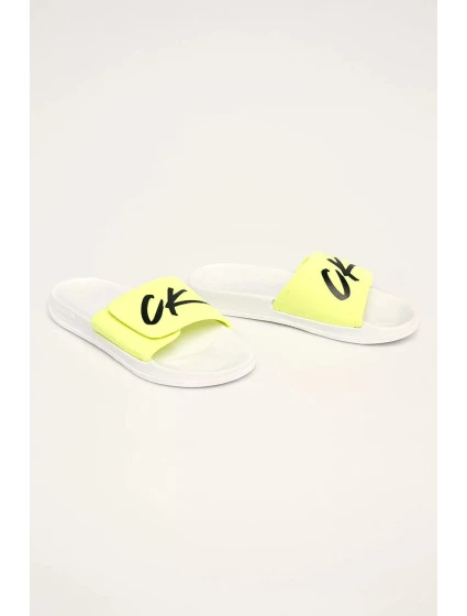 Pantofle KM0KM00499-YCD bíložlutá - Calvin Klein Pantofle KM0KM00499-YCD bíložlutá - Calvin Klein