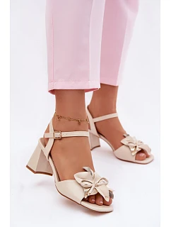 Dámské sandály na podpatku s ozdobným květem Vinceza 20283 Béžové