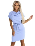 šaty s asymetrickou sukní a páskem model 21151834 - numoco šaty s asymetrickou sukní a páskem model 21151834 - numoco