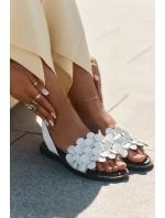 Kožené sandály na plochém podpatku bílé model 21694281 - Zazoo