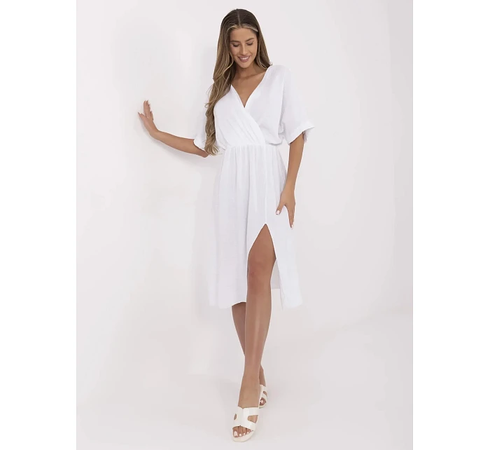 Šaty MI SK 121008.84 bílé Šaty MI SK 121008.84 bílé