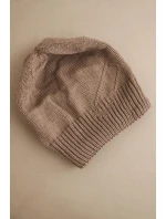 Dámská zimní čepice s vlnou a žebrovaným vzorem K471 mocca