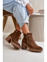 Zateplené Dámské Boty Na Podpatku Z Tmavě Hnědé model 21667446 - Boto Zateplené Dámské Boty Na Podpatku Z Tmavě Hnědé model 21667446 - Boto