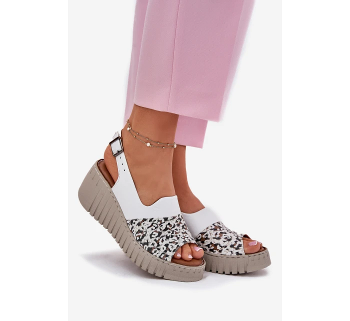 Dámské Sandály Z Přírodní Kůže Na Klínu Bílé model 21697709 - Artiker