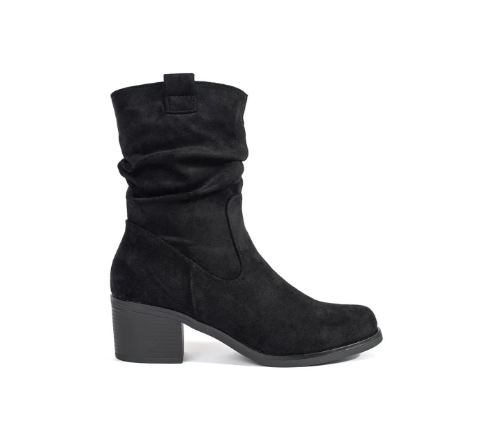 Pohodlné dámské černé kotníčkové boty na širokém podpatku Pohodlné dámské černé kotníčkové boty na širokém podpatku