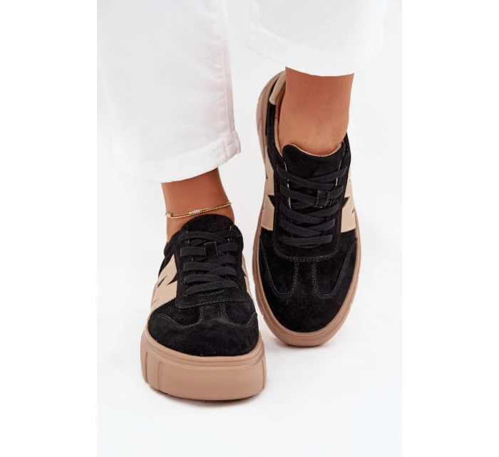 Dámské semišové sneakersy na platformě model 21704987 černé - VINCEZA Dámské semišové sneakersy na platformě model 21704987 černé - VINCEZA