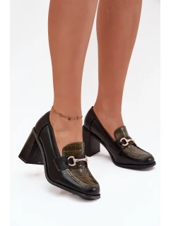 Dámské polobotky na podpatku s a zlatým detailem model 21709852 - Boto