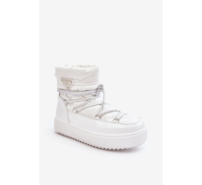 Dámské sněhule na platformě s vázáním bílé model 21641618 - Boto
