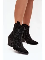 Zateplené Dámské Kotníkové Boty S Dekorací Černé model 21705015 - Boto Zateplené Dámské Kotníkové Boty S Dekorací Černé model 21705015 - Boto