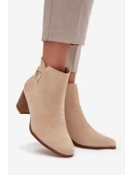 Zateplené dámské kotníkové boty na podpatku se zlatým detailem béžové model 21708228 - Boto Zateplené dámské kotníkové boty na podpatku se zlatým detailem béžové model 21708228 - Boto