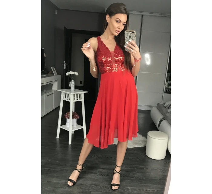 Večerní šaty model 105293 YourNewStyle Večerní šaty model 105293 YourNewStyle