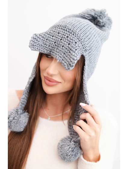 Dámská zimní čepice s vlnou, kšiltem a bambulemi K475 tmavě šedá Dámská zimní čepice s vlnou, kšiltem a bambulemi K475 tmavě šedá