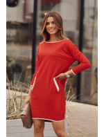 Červeno-stříbrné překřížené šaty na zádech