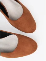 Jedinečné lodičky hnědé dámské na širokém podpatku Jedinečné lodičky hnědé dámské na širokém podpatku