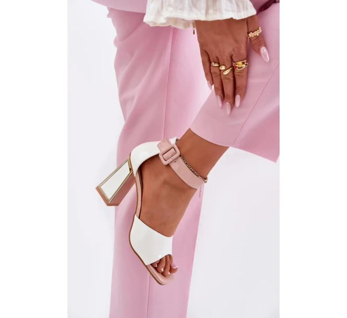 Dámské lakované sandály na sloupku - bílé Vinceza Dámské lakované sandály na sloupku - bílé Vinceza