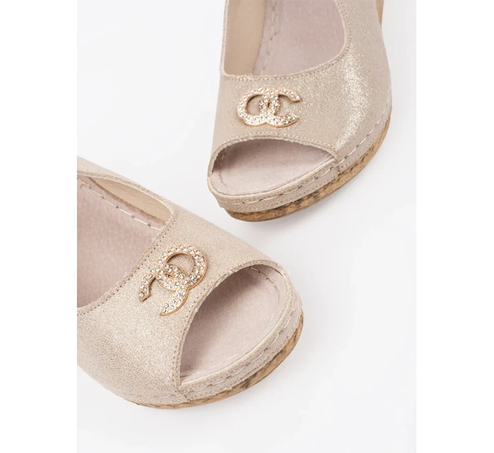 Výborné sandály dámské Jasnobeżowy na klínku Výborné sandály dámské Jasnobeżowy na klínku