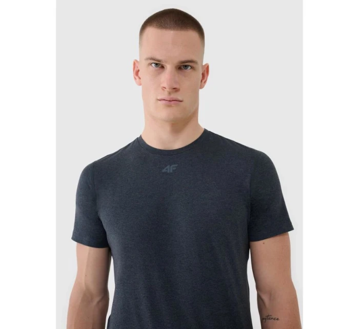 Pánské rychleschnoucí tréninkové tričko 4F 4FWMM00TFTSM1831-22M pánské Pánské rychleschnoucí tréninkové tričko 4F 4FWMM00TFTSM1831-22M pánské