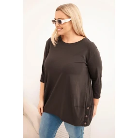 Dámská blůza Plus Size z bavlny s ozdobnými knoflíky a ohrnutými rukávy hnědá Dámská blůza Plus Size z bavlny s ozdobnými knoflíky a ohrnutými rukávy hnědá