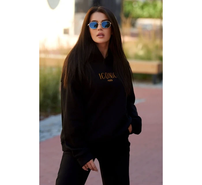 Izolovaná bavlněná souprava, mikina s vyšívacími + kalhotami černý Izolovaná bavlněná souprava, mikina s vyšívacími + kalhotami černý