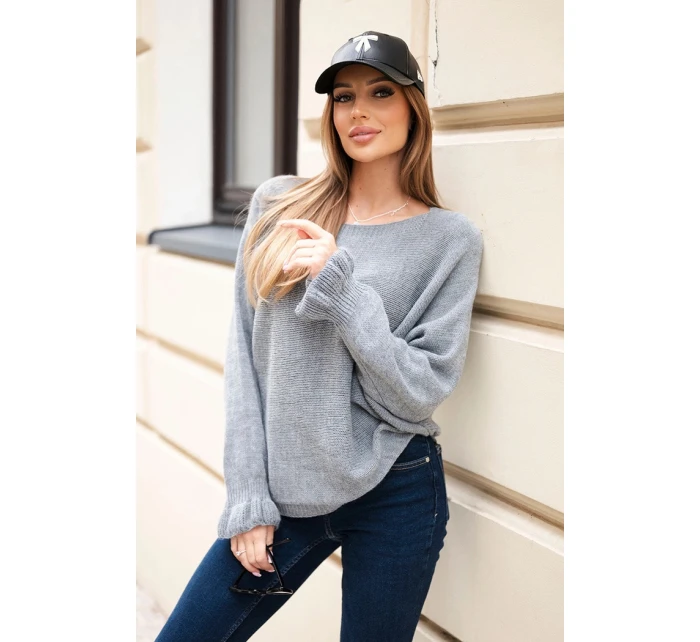Svetr dámský z mohéru s nařasenými rukávy a výstřihem na zádech šedý