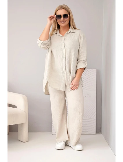 Dámský komplet Plus Size s košilí na knoflíky a s kalhotami s širokou nohavicí béžový model 22210834 - K-Fashion