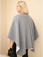 Dámské pončo Plus Size s broží šedá Dámské pončo Plus Size s broží šedá