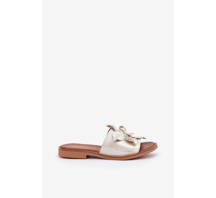 Pantofle S Dekorací Přírodní Kůže Zazoo 3667 Zlatý Opraný Pantofle S Dekorací Přírodní Kůže Zazoo 3667 Zlatý Opraný