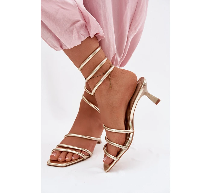 Dámské sandály na podpatku s pásky Zlaté model 22102998 - Boto