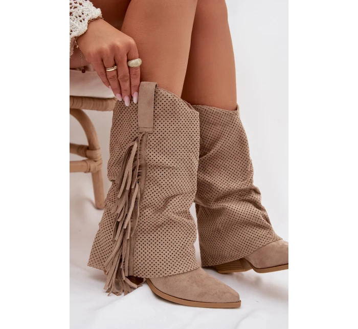 Kovbojky s třásněmi na klínu Béžové Pireya