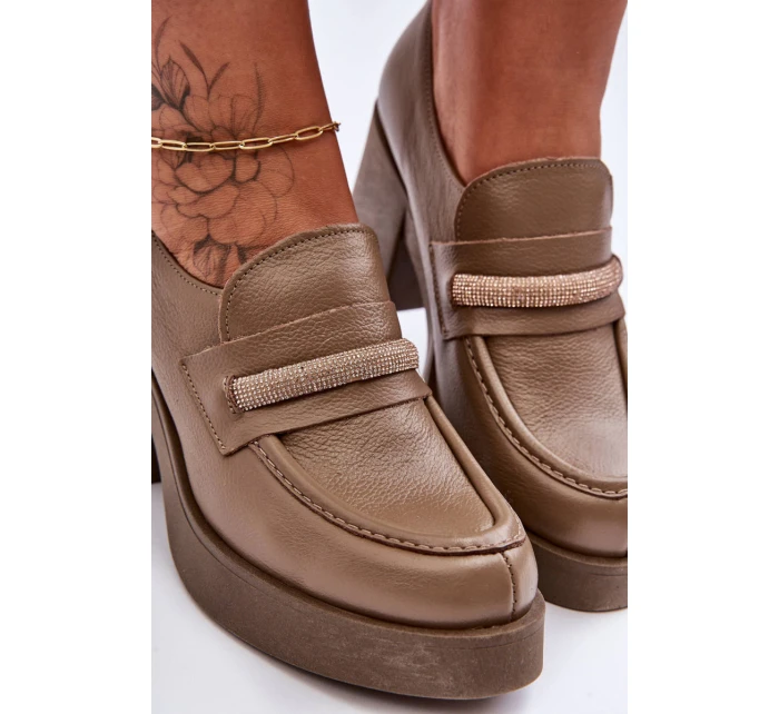 Kůže Polobotky Na Sloupku S Ozdobou Tmavě Béžové model 21630024 - Boto