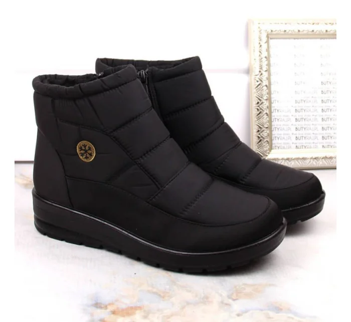 Novinky W EVE437A černé sněhule na podpatku