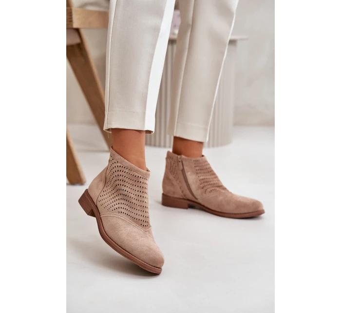 Dámské boty na plochém podpatku perforované béžové S.Barski HY42-076 Dámské boty na plochém podpatku perforované béžové S.Barski HY42-076
